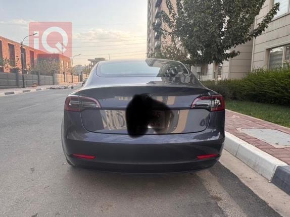 تسلا موديل 3